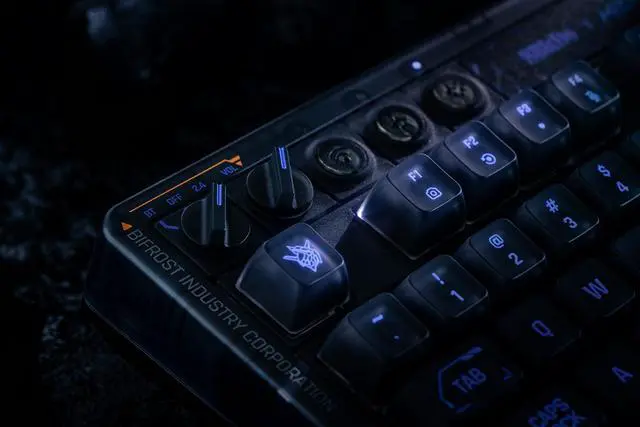 Alt view image 7 of 7 - 8BitDo Retro 87 Mechanical Keyboard with Hot-Swappable Kailh Switches, RGB Backlight, Programmable Buttons, Wireless 2.4G/Bluetooth/USB-C for Windows and Android - Mecha Break: Panther
