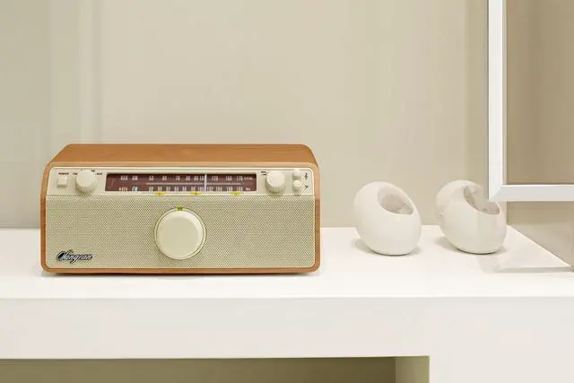 Alt view image 3 of 3 - Sangean WR-12 AM/FM/Aux-in Stereo Analog Wooden Cabinet Radio (Walnut)
