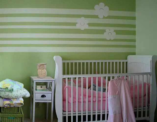 Alt view image 4 of 12 - Simple Designs Porcelain Wise Owl Shaped Animal Light Table Lamp