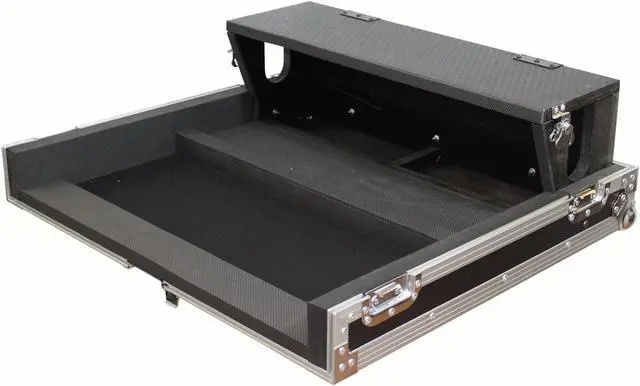 Main image of ProX XS-AHQU24DHW Flight-Road Case for Allen and Heath QU-24 Mixer W-Doghouse and Wheels