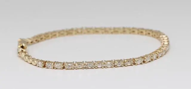 Alt view image 2 of 4 - 18k Yellow Gold Marquise Cut Diamond tennis Bracelet (1.8 Ct,I-j Color,SI1 Clarity)