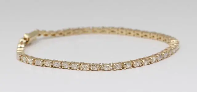 Main image of 18k Yellow Gold Marquise Cut Diamond tennis Bracelet (1.8 Ct,I-j Color,SI1 Clarity)