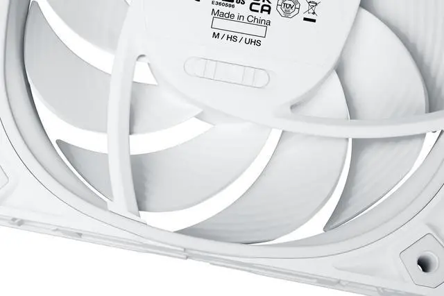 Alt view image 4 of 5 - be quiet! SILENT WINGS PRO 4 - 140mm PWM White