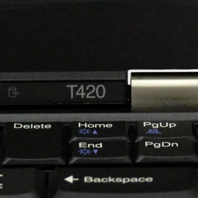 Alt view image 5 of 5 - Lenovo T420 Notebook Intel Core i7 2.70GHz (2620M) 4GB Memory 320GB HDD Webcam DVD-RW 14.0" Windows 7 Professional 64-Bit