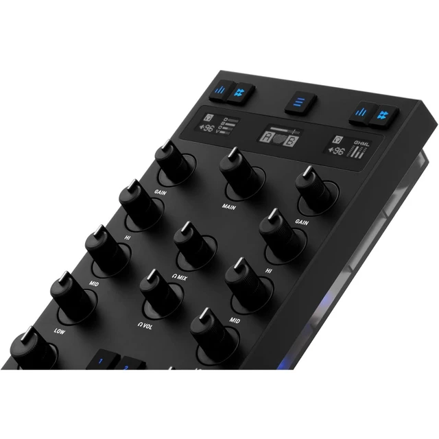 Alt view image 4 of 7 - Native Instruments Traktor Kontrol Z1 MK2 - Modular Bag Bundle