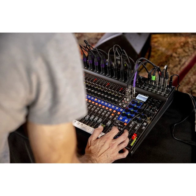 Alt view image 6 of 7 - Zoom LiveTrak L-20 - 20-Input Digital Mixer & Multitrack Recorder