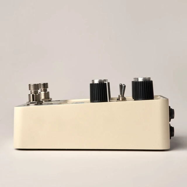 Alt view image 6 of 6 - Universal Audio UAFX Astra Modulation Machine Pedal
