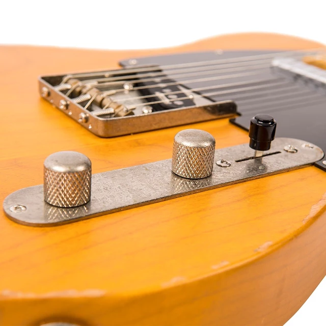 Alt view image 7 of 7 - Vintage Icon Distressed V6HMR- Sunburst, Gearlux Electric Guitar Case Bundle