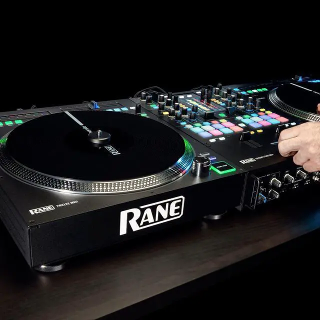 Alt view image 4 of 5 - Rane Twelve MKII Turntable Controller, Gator G-MIXERBAG 2123 Bundle