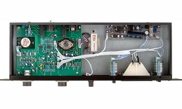 Alt view image 4 of 7 - Warm Audio WA76 Discrete FET Compressor, (2) XLR Cables, (2) 1/4 Cables, POP Filter Bundle