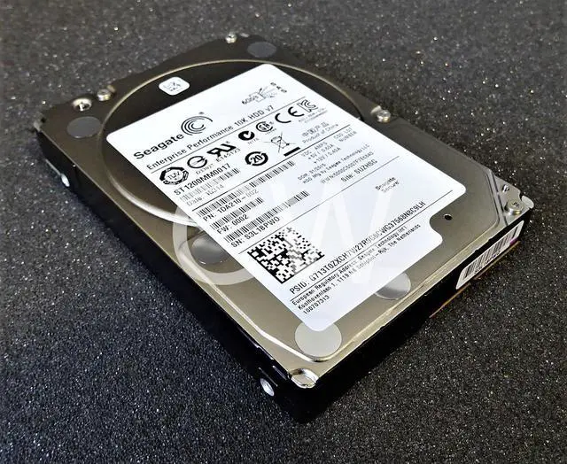 Main image of ST1200MM0017 Seagate 1DA210 ENTERPRISE V7 1.2TB 10K RPM 6Gb/s 2.5"SAS Hard Drive