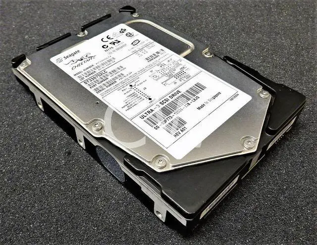 Main image of ST336752LC Seagate CHEETAH X15 36.7GB 15K U160 SCSI 80-Pin 8MB 3.5" Hard Drive
