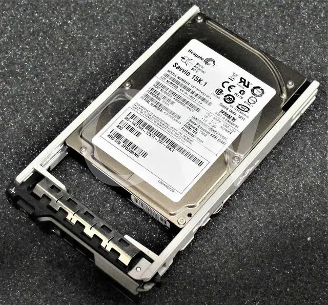 Main image of XT764 ST973451SS Dell 73GB 15000RPM 3Gbps 2.5"SAS SERVER HDD Hard Drive W/R Tray