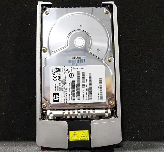 Alt view image 2 of 2 - 233349-001 HP 72.8GB 10000RPM Wide Ultra320 3.5" SCSI Hard Drive BD0726SA22