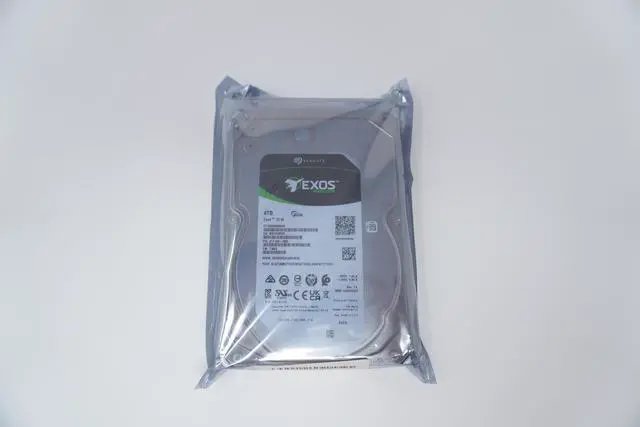 Main image of ST4000NM000B Seagate Exos 7E10 4TB 3.5" SATA 7.2K RPM 6Gb Hard Drive 2TF100-003