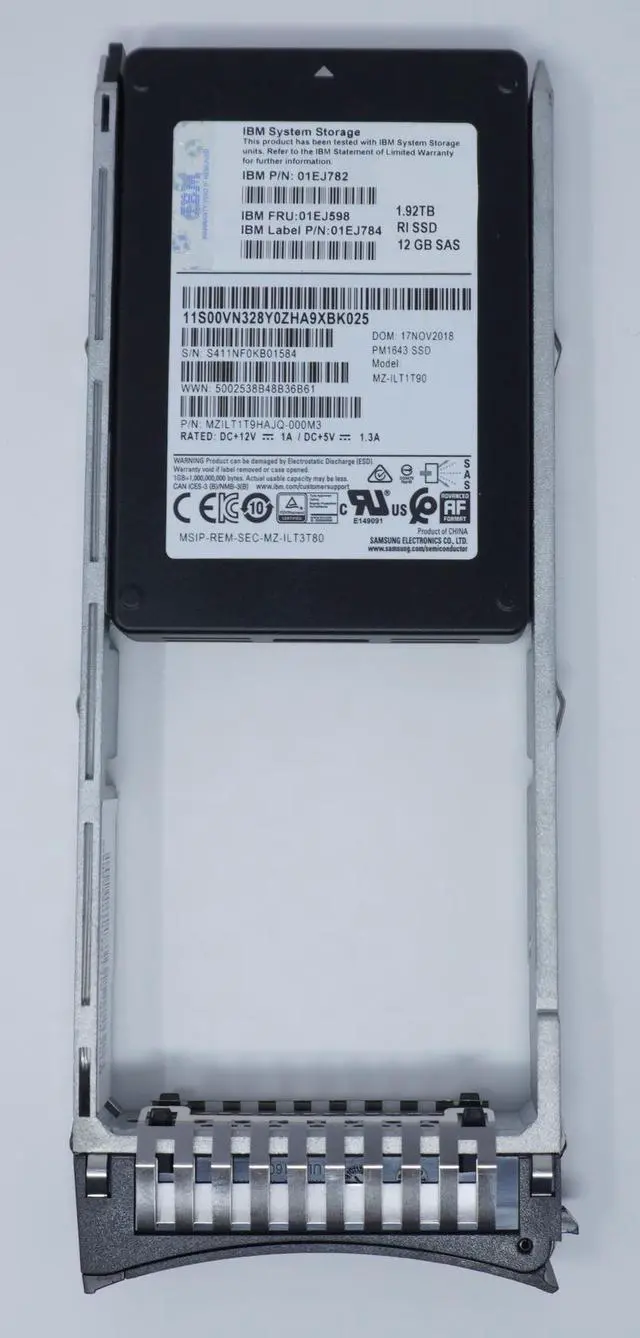Main image of 01EJ598 01EJ782 01EJ784 IBM 1,92TB SAS 2.5" SFF 12Gb SSD V5000 Hard Drive