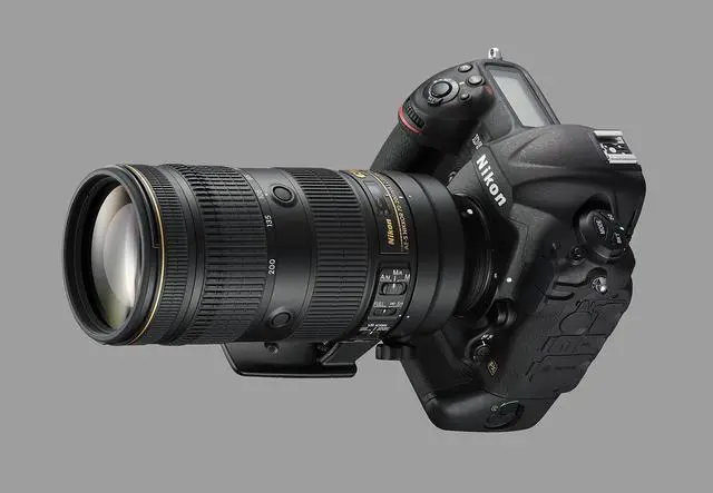 Alt view image 4 of 4 - Nikon AF-S NIKKOR 70-200mm f/2.8E FL ED VR Lens