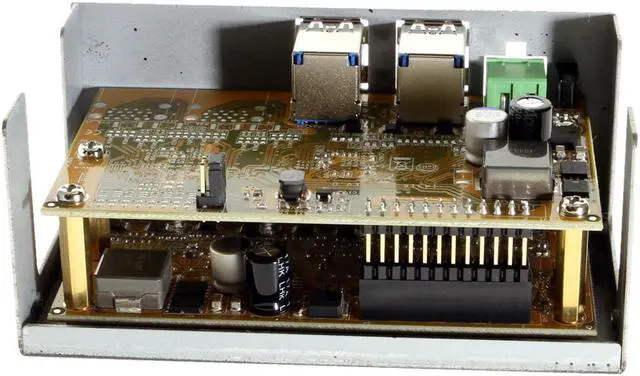 Alt view image 6 of 7 - Coolgear 12-Port USB 3.2 Gen1 w/15KV ESD Surge Protection DIN Rail Mount