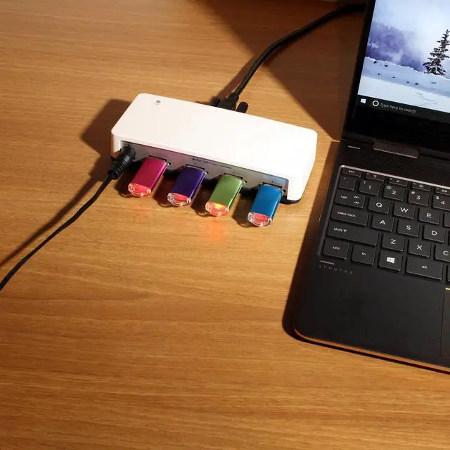 Alt view image 6 of 7 - Coolgear 4 Port USB 3.2 Gen 1 Hub, 5Gbps Speeds, 15KV ESD Surge Protection, Screw Locking Ports, Power Adapter Included