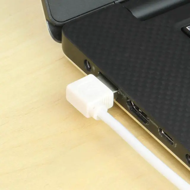 Alt view image 2 of 5 - USBGear 3ft. White USB 2.0 Extension Cable A male Right Angle to A Female