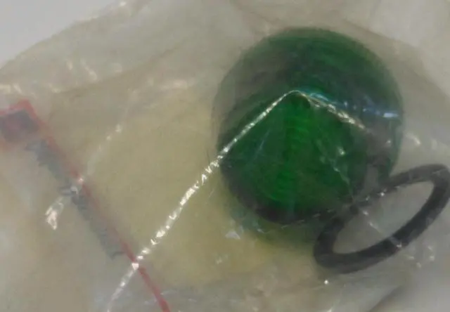 Alt view image 2 of 4 - Lens, Indicating Light, Green