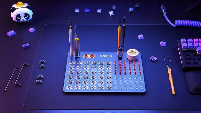 Alt view image 4 of 4 - Glorious Lube Station - Mechanical Keyboard Lubing Organizer (GLO-ACC-LUBE-STAT)