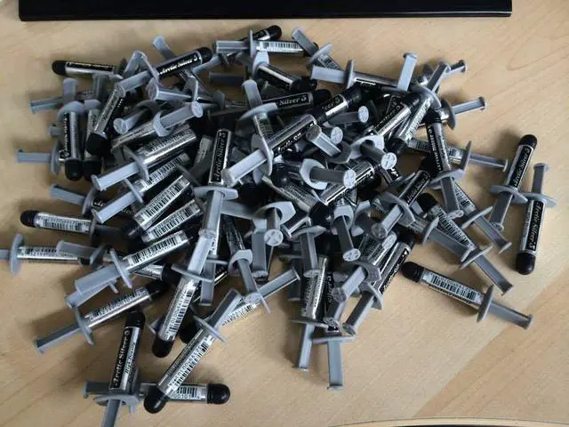 Alt view image 3 of 3 - 2 PCS Arctic Silver 5 Thermal Paste Compound Grease 3.5g grams AS5-3.5G Lot 2pcs Pack