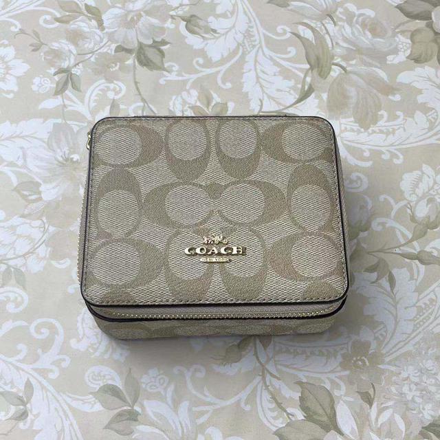 Coach C3311 Large Jewelry Box In Signature Canvas Light Khaki Chalk 