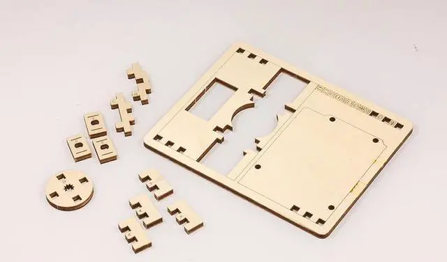 Alt view image 2 of 12 - The Arduino Starter Kit (Official Kit from Arduino with 170-page Arduino Projects Book)