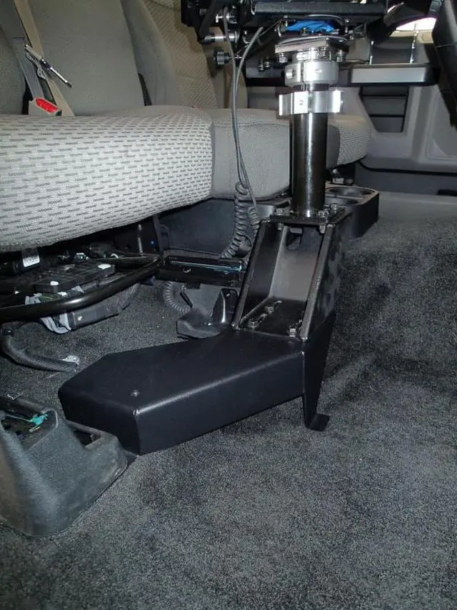 Alt view image 4 of 6 - Havis Vehicle Mount Notebook Keyboard Docking Station for Select Ford CHDM185