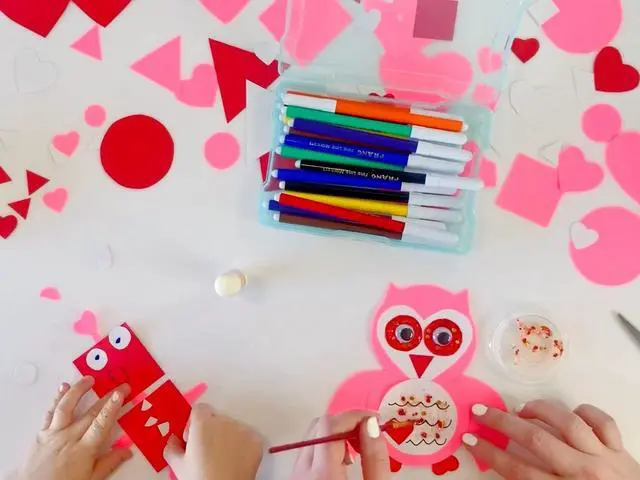 Alt view image 7 of 7 - Tru-Ray Construction Paper 70 lb Text Weight 9 x 12 Assorted Valentine Colors 150/Pack P6683