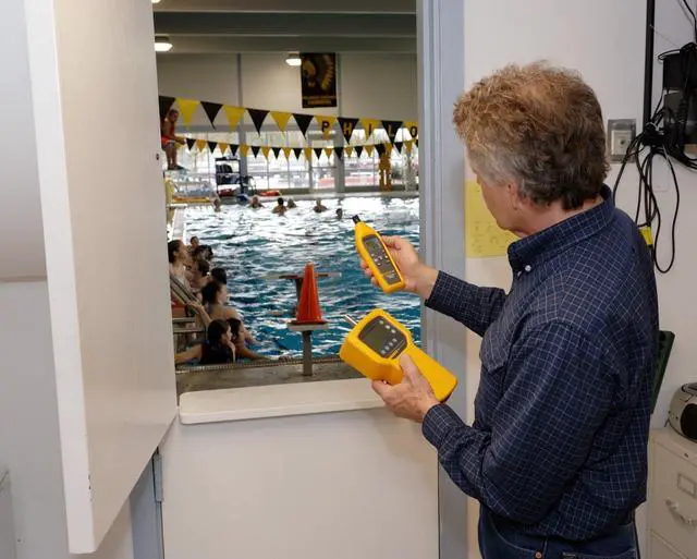 Alt view image 11 of 12 - Fluke - FLUKE-971 - Fluke FLUKE-971 NTC Temperature Humidity Meter; (4) AAA Alkaline