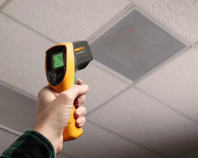 Alt view image 11 of 14 - Fluke 561 HVAC/R Infrared and Contact Thermometer