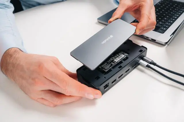 Alt view image 12 of 13 - Verbatim USB-C Pro Docking Station 15-In-1 256GB Vi3000 SSD