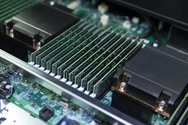 Alt view image 7 of 8 - Kingston 16GB DDR5 SDRAM Memory Module - For Compute Module, Server, Desktop PC - 16 GB - DDR5-4800/PC5-38400 DDR5 SDRAM - 4800 MHz - CL40 - 1.10 V - ECC - 288-pin - DIMM - KTH-PL548S8-16G