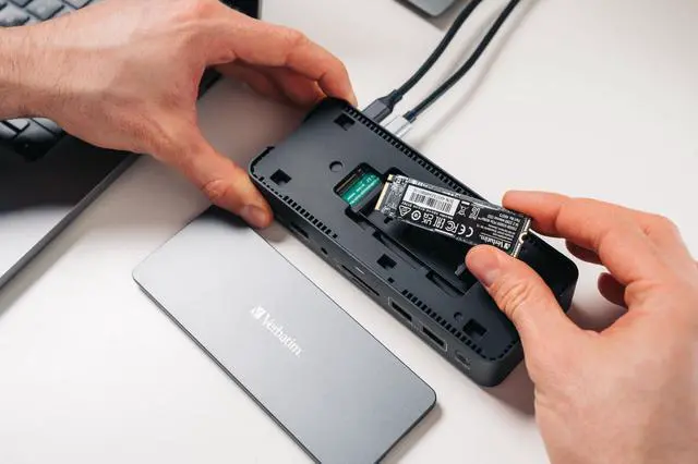 Alt view image 5 of 5 - Verbatim USB-C ?Pro Docking Station 15-in-1 - SSD Enclosure