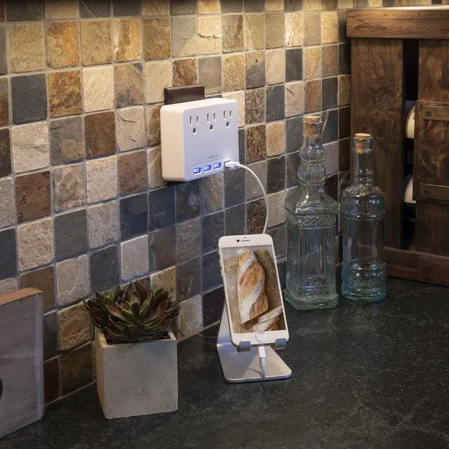 Alt view image 11 of 12 - CyberPower P3WU Wall Tap Outlet