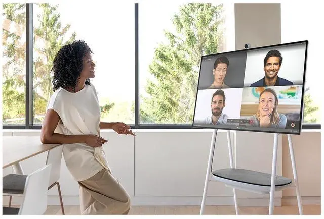 Alt view image 4 of 7 - APC Smart-UPS Charge Mobile Battery For Microsoft Surface Hub 2