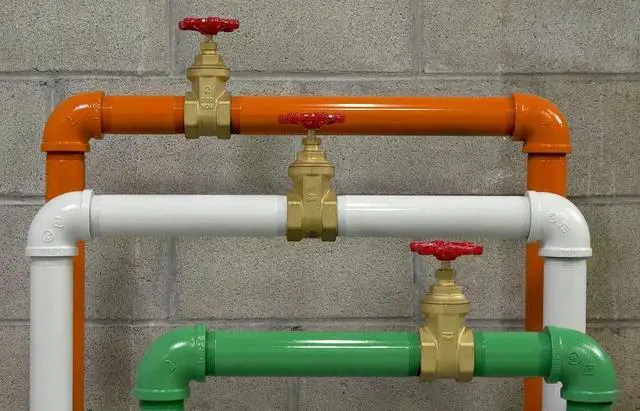 Alt view image 4 of 5 - Industrial Choice 1600 System Multi-Purpose Enamel Spray Paint Gloss Black 12 oz Aerosol Can 6/Carton 1679830V