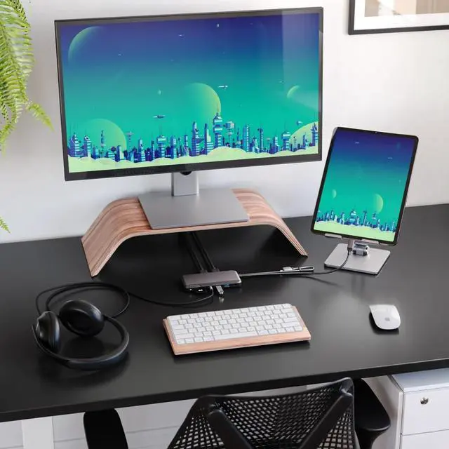 Alt view image 3 of 5 - Alogic 10-in-1 USB-C MacBook Dock U2CXHDGR