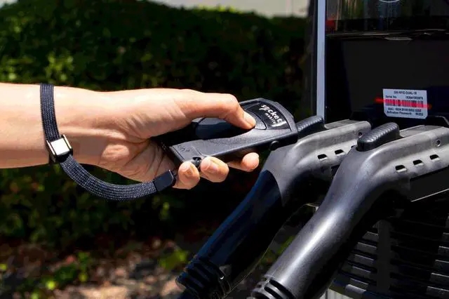 Alt view image 6 of 6 - Socket Mobile DuraScan D800 Linear Barcode Scanner & Charging Dock CX35562185