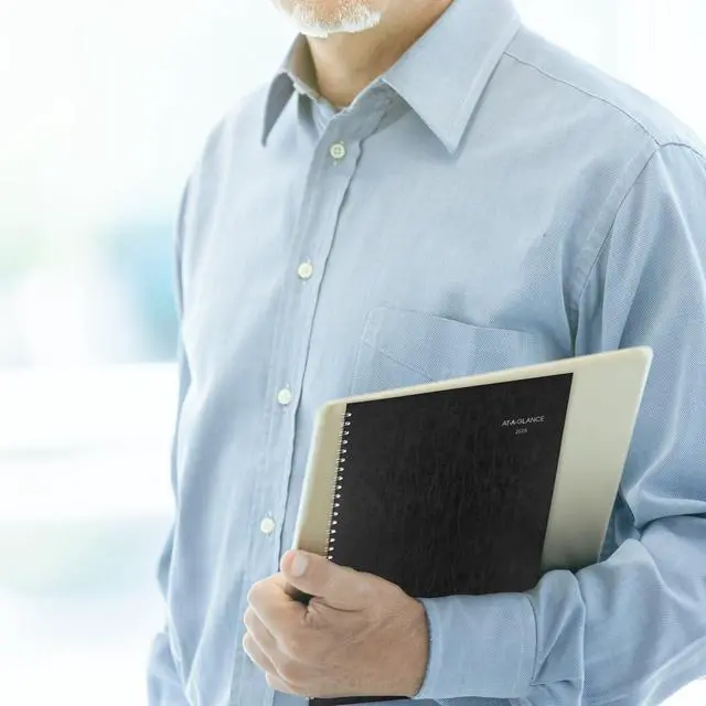 Alt view image 4 of 7 - AT-A-GLANCE® DayMinder® 2026 Monthly Planner, Black, Large, 8" x 12"