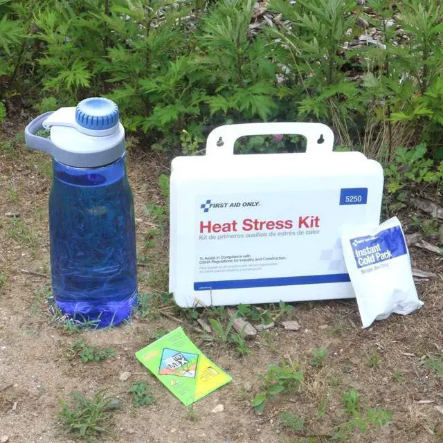 Alt view image 5 of 6 - Unitized OSHA Compliant Heat Stress Kit 26 Pieces Plastic case 5250