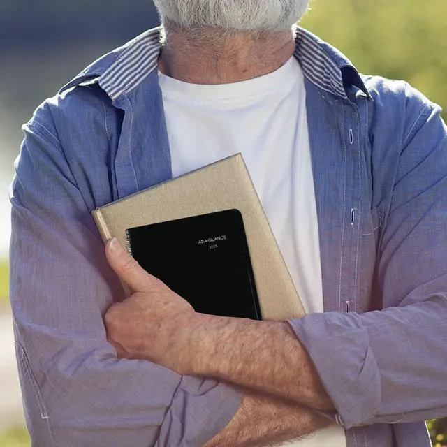 Alt view image 4 of 7 - AT-A-GLANCE® DayMinder® 2026 Weekly Appointment Book Planner, Black, Small, 5" x 8"