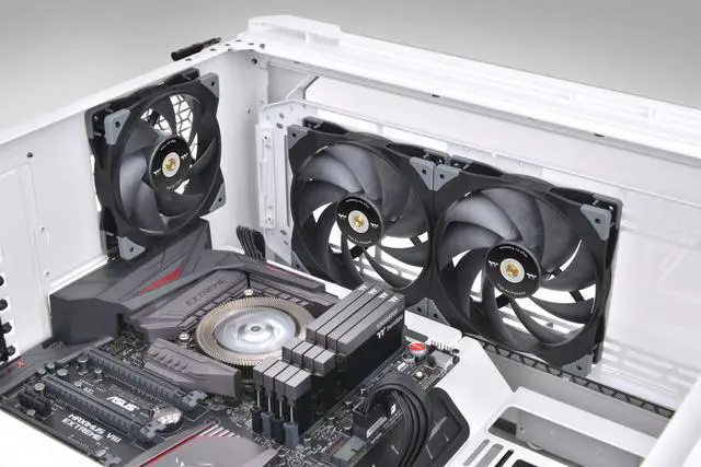 Alt view image 4 of 11 - Thermaltake SWAFAN GT14 PC Cooling Fan, 3 Types of Detachable Fan Blades, High Pressure/High Air Flow/ Reversed (Single Fan Pack) CL-F157-PL14BL-A