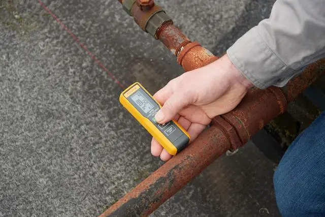 Alt view image 4 of 6 - Fluke Ir Thermometer 417D Laser Distance Meter and 62Max+