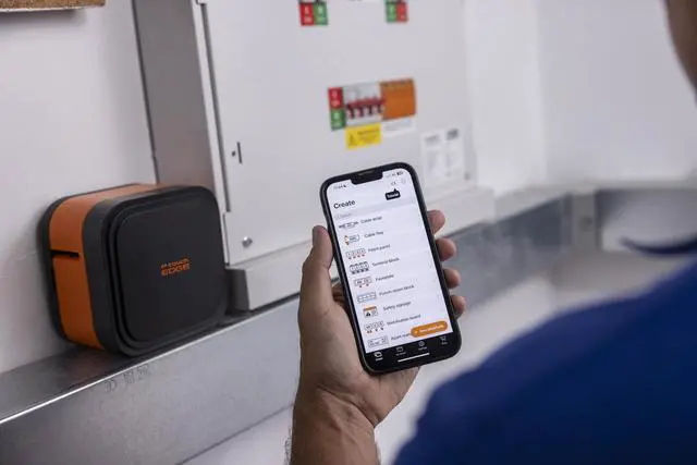 Alt view image 3 of 8 - Brother PT-E920BT WIRELESS PORTABLE LABEL PRINTER W/ USB-C & BLUETOOTH CONNECTIVITY, AUT