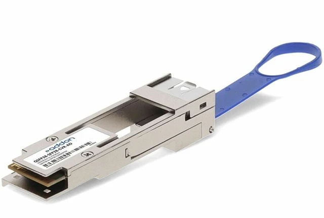 Main image of AddOn Transceiver/Media Converter - 25 Gigabit Ethernet - 25GBase-X - SFP28, QSFP28 - TAA Compliant