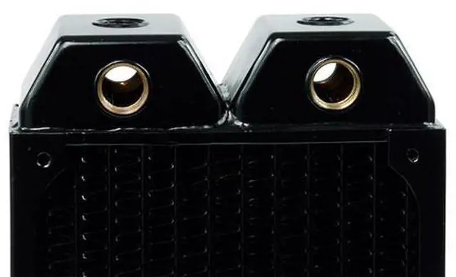 Alt view image 2 of 4 - Alphacool NexXxoS UT60 Full Copper 360mm Radiator (14174)