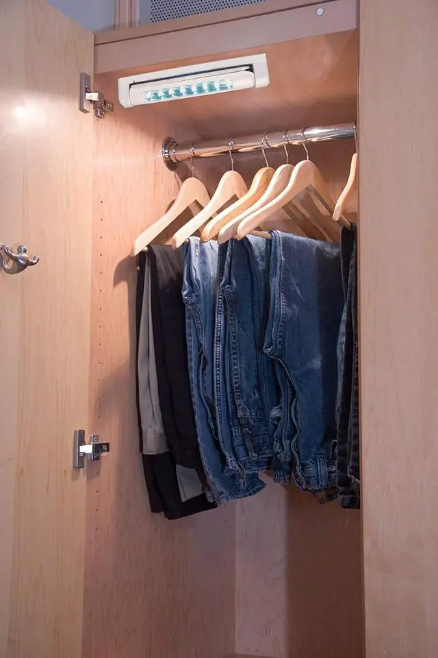 Alt view image 4 of 5 - Rite Lite LPL930W Wireless 16-LED Task/Tripod Light